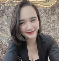 Julia Ladyboy - Transsexual escort in Dubai