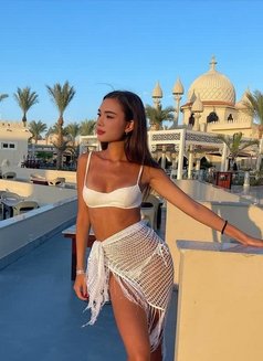 Julia Ladyboy - Transsexual escort in Dubai Photo 2 of 8