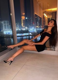 Julia Ladyboy - Transsexual escort in Dubai Photo 3 of 8