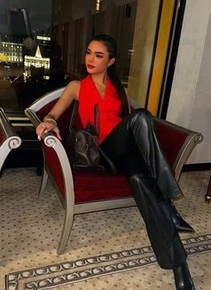 Julia Ladyboy - Transsexual escort in Dubai Photo 5 of 8