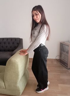 Julia Lebanese - escort in Beirut Photo 1 of 3