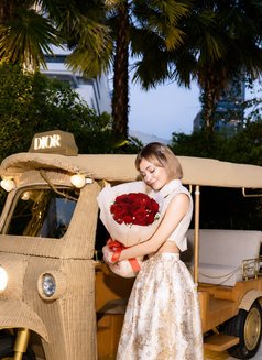 Julia Lin - companion in Dubai Photo 5 of 20