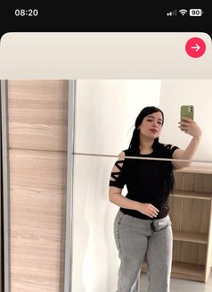 Julia - escort in Muscat Photo 1 of 6