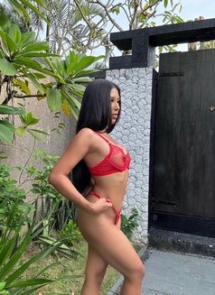 Julia, natural big boobs - escort in Bali Photo 2 of 13