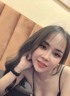 Julia Real.Slim and Perfect Body for Sex - puta in Al Manama Photo 4 of 7