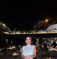 Julia - puta in Tirana