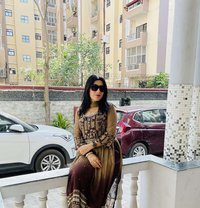 Julia - escort in Pune