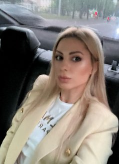 Julia - escort in Tbilisi Photo 1 of 16