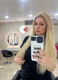 Julia - escort in Tbilisi Photo 2 of 16