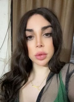 Julia شيميل عربية زيارة - Transsexual escort in Beirut Photo 10 of 12