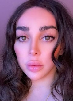 Julia شيميل عربية زيارة - Transsexual escort in Beirut Photo 6 of 12