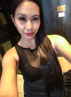 MINA- the hottest babe in town - escort in Mumbai Photo 5 of 16