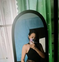 MINA- the hottest babe in town - escort in Mumbai