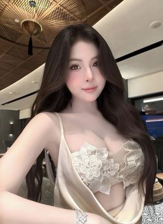 Julia Vip - escort in Dammam Photo 5 of 8