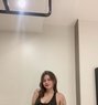 Julia009 - escort in Cebu City Photo 1 of 3