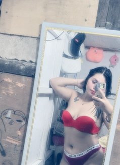 Julia009 - escort in Cebu City Photo 5 of 5