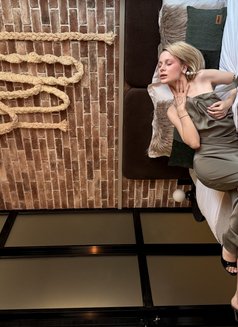 Julia777 - puta in Riyadh Photo 10 of 10