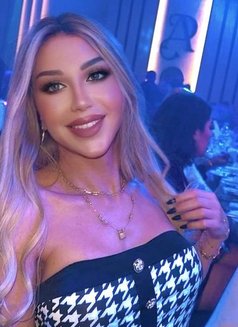 Juliana K - Transsexual escort in Beirut Photo 26 of 28