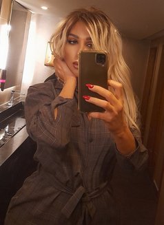 Juliana K - Transsexual escort in Beirut Photo 30 of 30