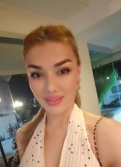Juliana - puta in Bangkok Photo 2 of 5