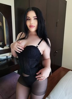 Juliana Sexy - escort in Dubai Photo 3 of 10