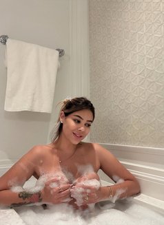 JULIANNA GFE VIP - puta in Paris Photo 29 of 30