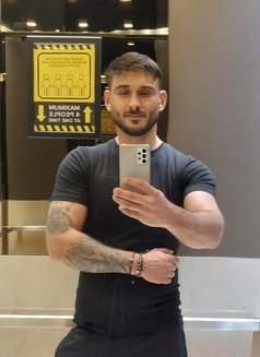 Juliano Massage - Male escort in Reykjavík Photo 6 of 10