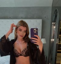 Julie - puta in Seoul