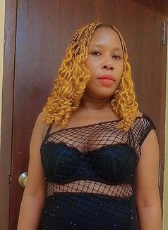 Julie - escort in Pune Photo 1 of 2