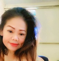 Julie - escort in Manila