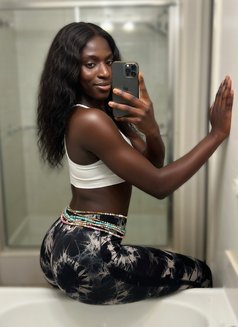 Julie - Transsexual escort in Nairobi Photo 11 of 17