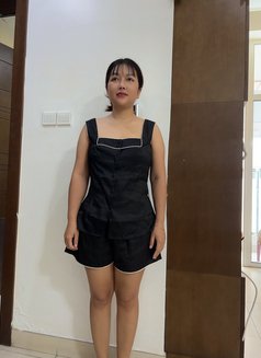 Julie - escort in Hanoi Photo 3 of 11