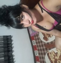 Julie Menzel - Transsexual escort in Colombo
