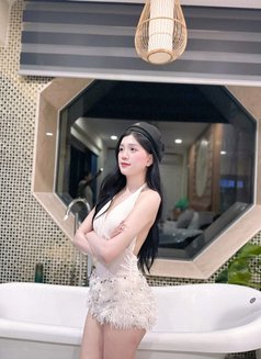 Julie New in Bangkok - escort in Bangkok Photo 5 of 6