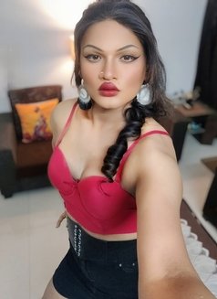 Julie Queen - Transsexual escort in Pune Photo 3 of 4