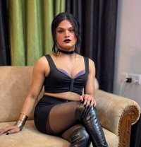 Julie Queen - Transsexual escort in Pune