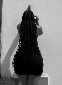 Julie Queen of Girl Friend Experience - puta in Gurgaon Photo 3 of 3