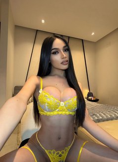 Julie Sexy ladyboy top&bottom69 - masseuse in Riyadh Photo 9 of 13