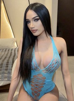 Julie Sexy ladyboy top&bottom69 - masseuse in Riyadh Photo 8 of 9