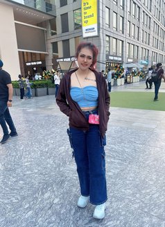 Julie - puta in Gurgaon Photo 9 of 13