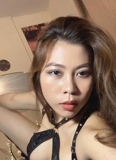 Julie the Best Deepthroat - escort in Dubai Photo 17 of 17