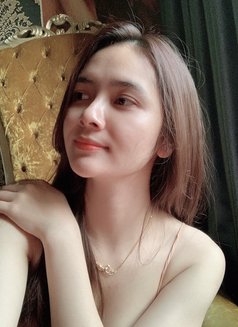 Julie - escort in Ho Chi Minh City Photo 2 of 7