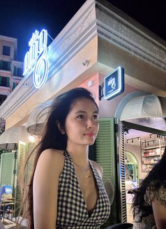 Julie - escort in Ho Chi Minh City Photo 3 of 7