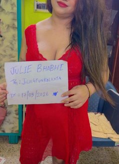 Julie we are couple - adult performer in Kolkata Photo 22 of 22