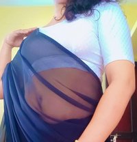 Julie - escort in Kochi