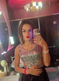 Juliee Rawat - Transsexual escort in New Delhi Photo 2 of 14