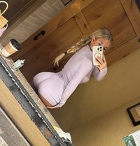 Julieferry Coquine - masseuse in Lyon