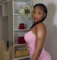 Juliekinky - escort in Kuwait