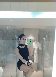 Juliet - Transsexual escort in New Delhi Photo 13 of 14