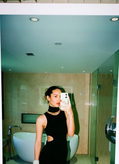 Juliet - Transsexual escort in New Delhi Photo 14 of 14